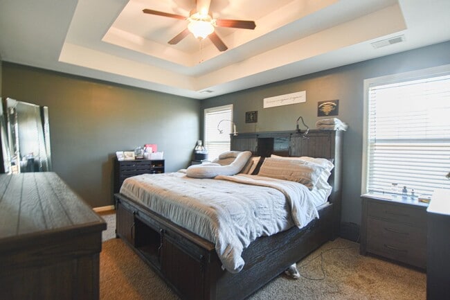 Building Photo - Pet Friendly Three Bedroom!