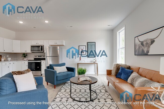 Building Photo - 1301 N 32nd St