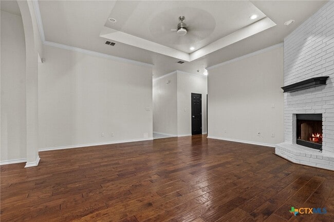 Building Photo - 418 Canoe Dr