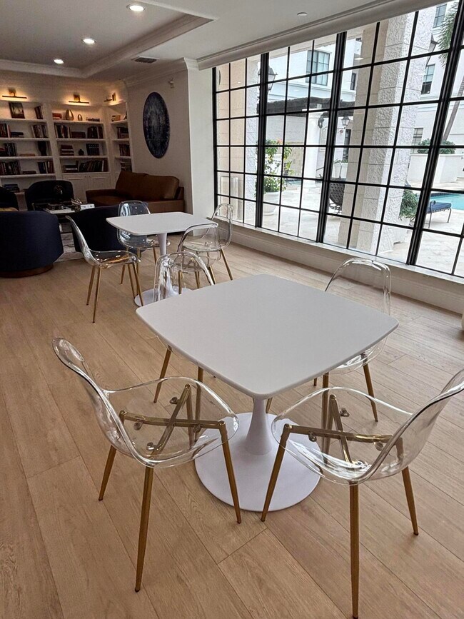 Building Photo - 233 S Federal Hwy