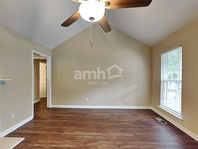 Building Photo - 1335 Georgetown Dr