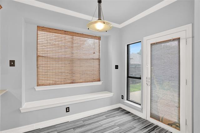 Building Photo - 3404 High Vista Dr