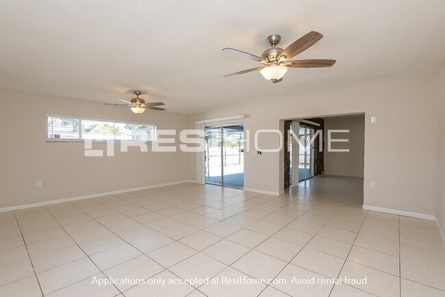 Building Photo - HOME FOR RENT!!