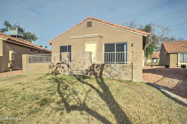 Building Photo - 7040 W Olive Ave