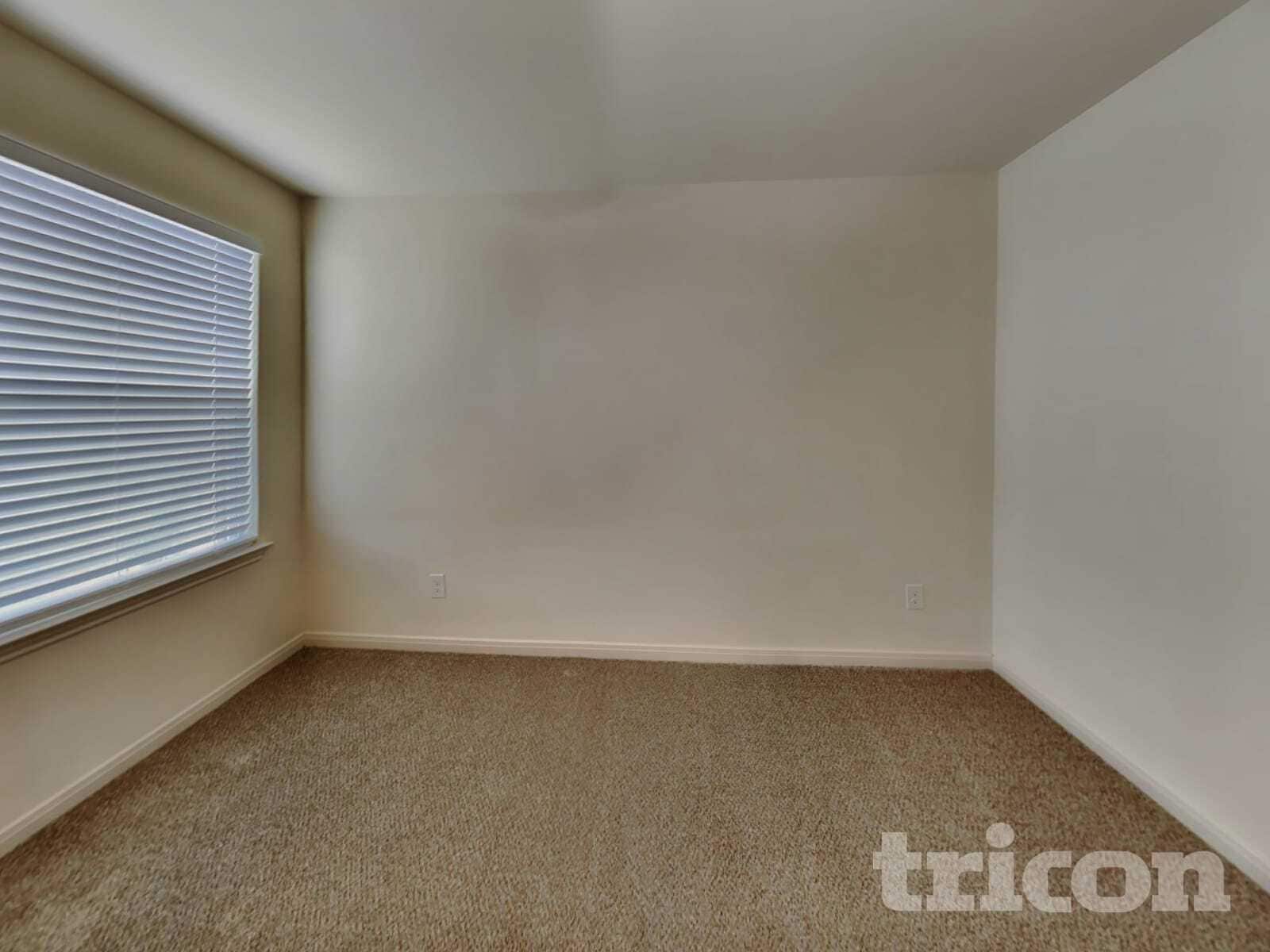 Building Photo - 3158 Gilbert Garden