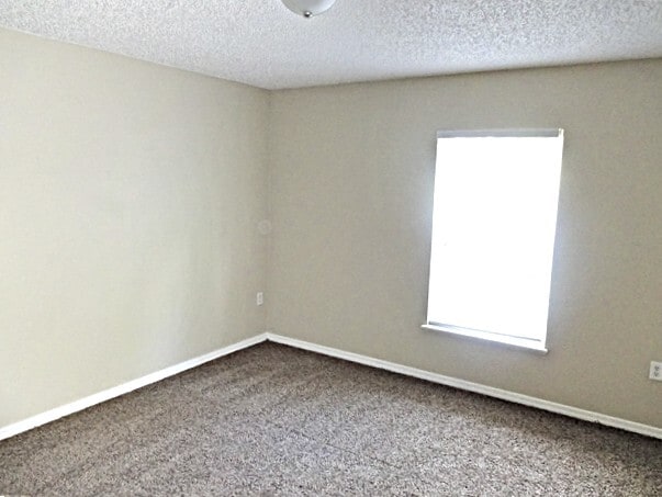 Building Photo - 45 Ulaturn Trl