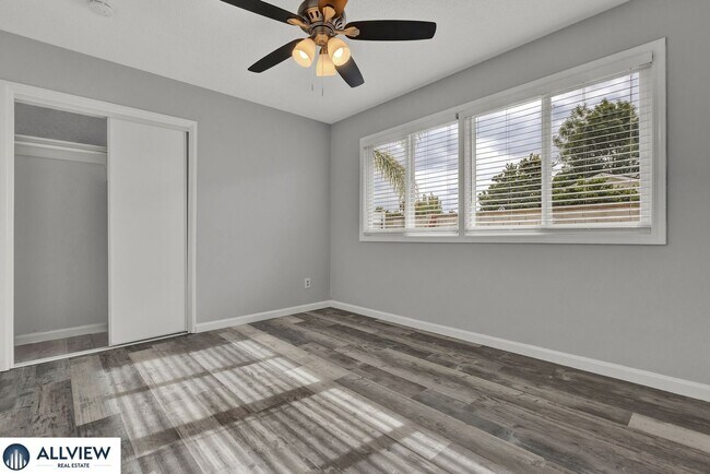 Building Photo - Serra Mesa 3 Bedroom Home with Private Yard & Oversized 2-Car Garage