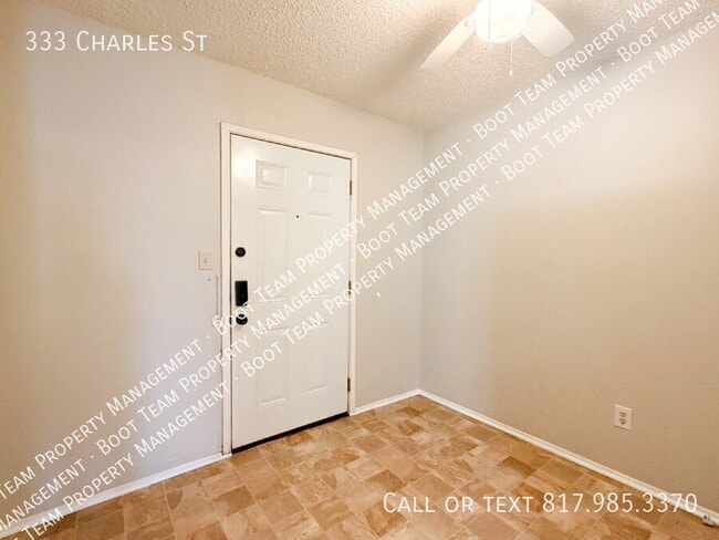 Building Photo - 333 Charles St