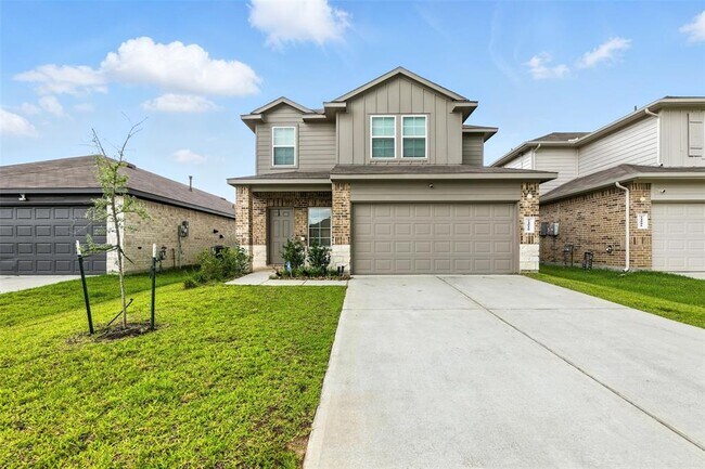 Primary Photo - 24010 Breckenridge Hts Ln