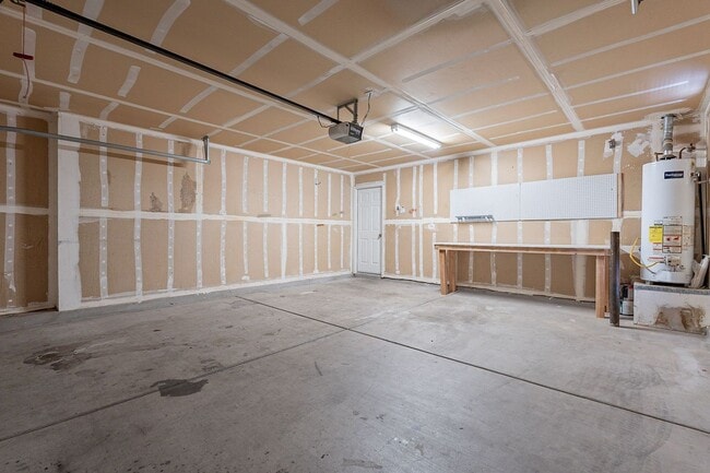 Building Photo - Pending/ Rented - Spacious Oro Valley 4-Bedroom Rental with Modern Comforts