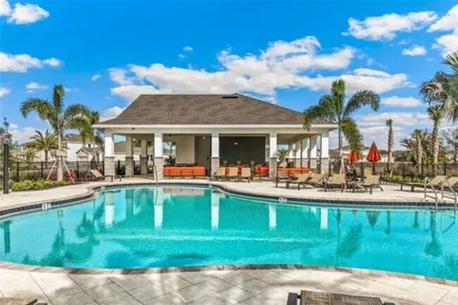 Building Photo - 4 Bedrooms, 2.5 Baths Coming Soon!