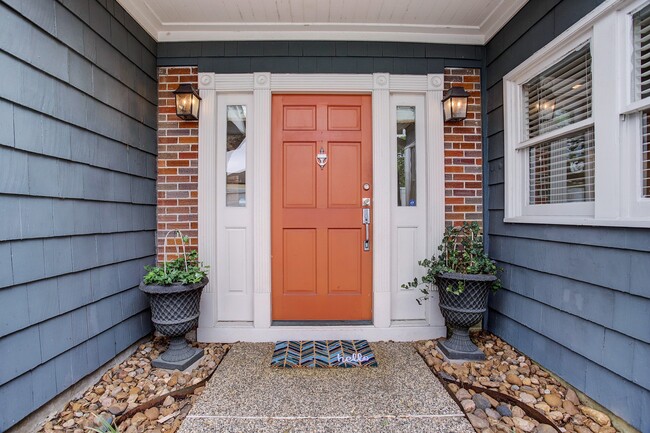 Building Photo - 2228 Addison Rd