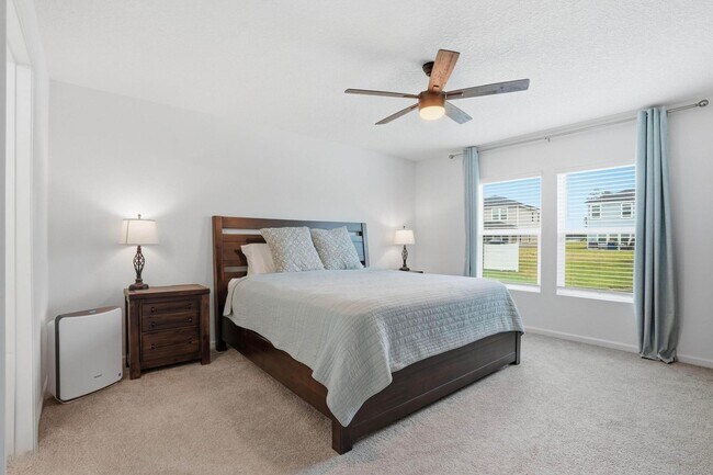 Building Photo - 5043 Big Pine Dr