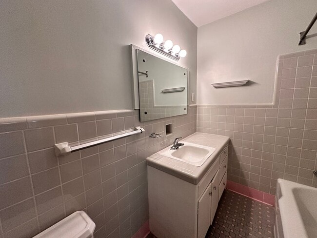 Building Photo - Exclusively Offered By Muse Realty, LLC