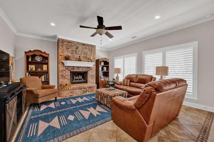 Building Photo - 8117 Vail Drive