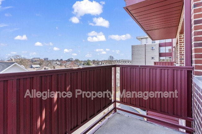 Building Photo - 1830 Columbia Pike