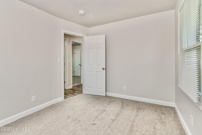 Building Photo - 5401 Johnsontown Rd