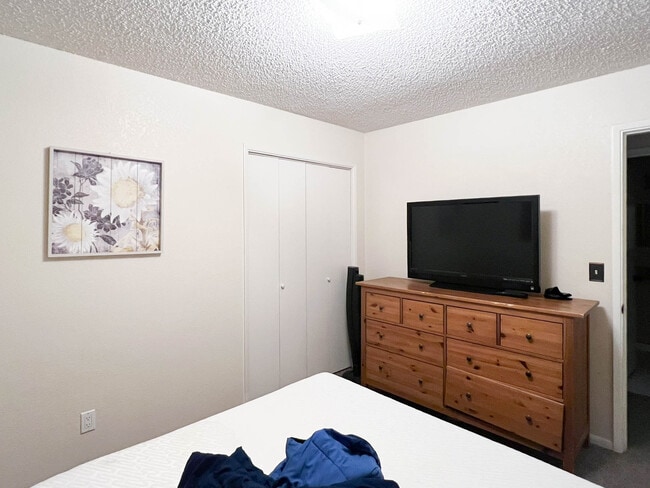 Building Photo - 3607 Rhone Cir