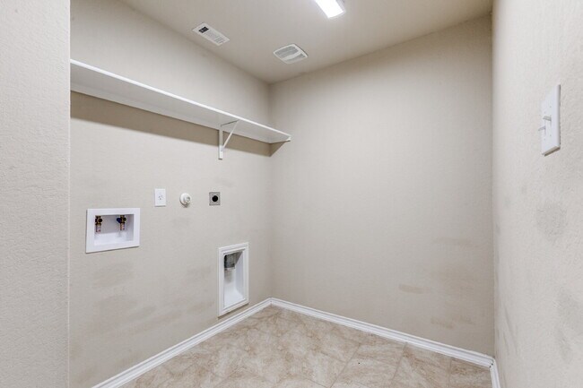 Building Photo - 15114 Cinnamon Teal
