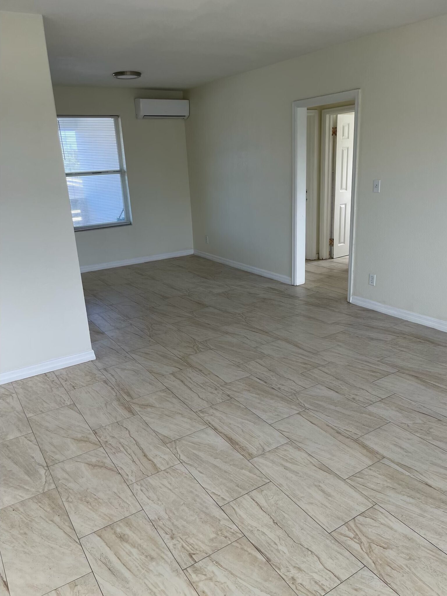 Building Photo - 600 Riverview Blvd