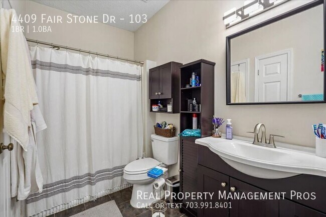 Building Photo - 4409 Fair Stone Dr