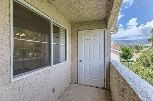 Building Photo - 3610 Strawberry Field Grove
