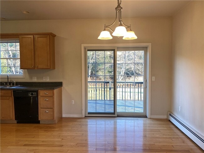 Building Photo - 1698 NY-205