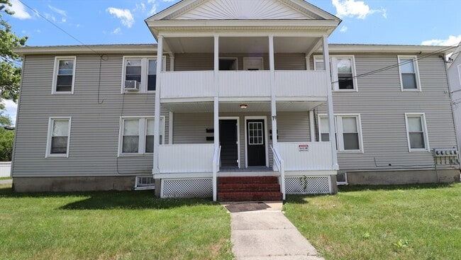 Building Photo - 19 Cross St