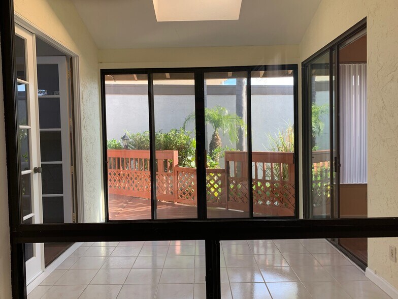 Building Photo - 6535 Caminito Northland