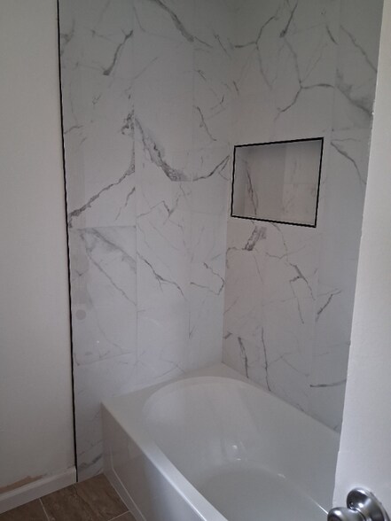 Building Photo - 8004 Clifton St