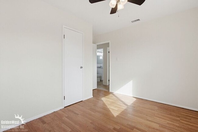 Building Photo - Newly Remodeled 5Bdm 2Ba Home with Huge Patio!