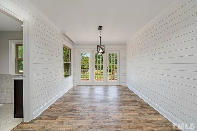 Building Photo - 1009 Ferson Rd