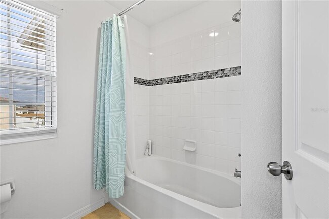 Building Photo - 5640 Camilla St