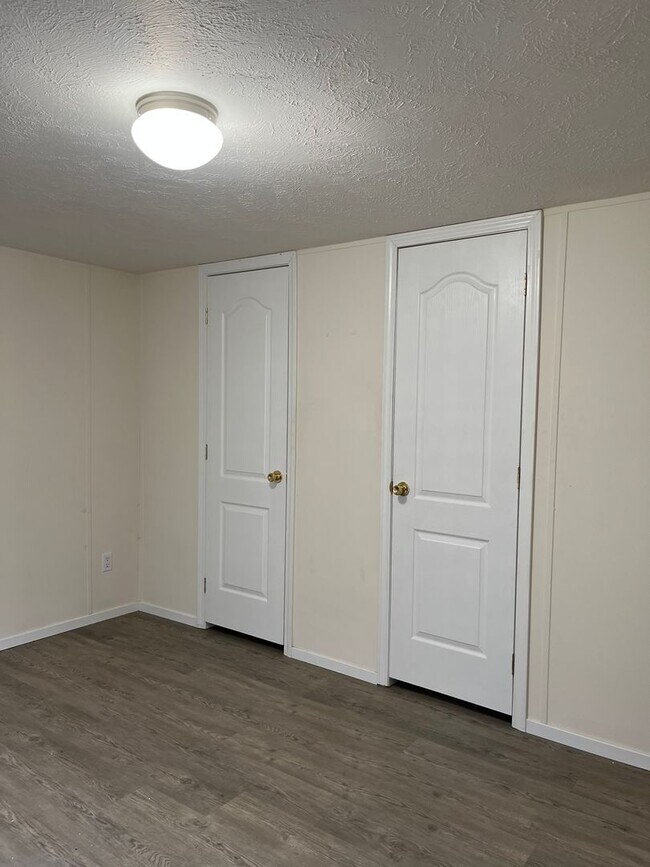 Building Photo - Cute 2 bedroom/1 bath singlewide mobile ho...