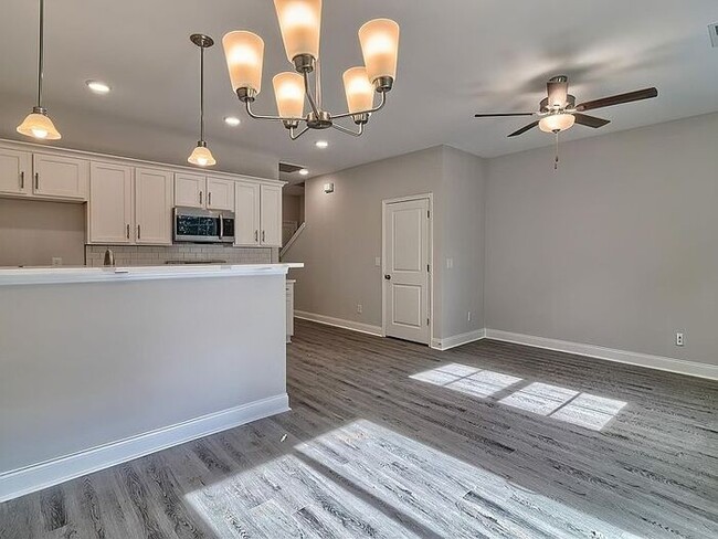 Building Photo - New Construction Townhome in Earlewood