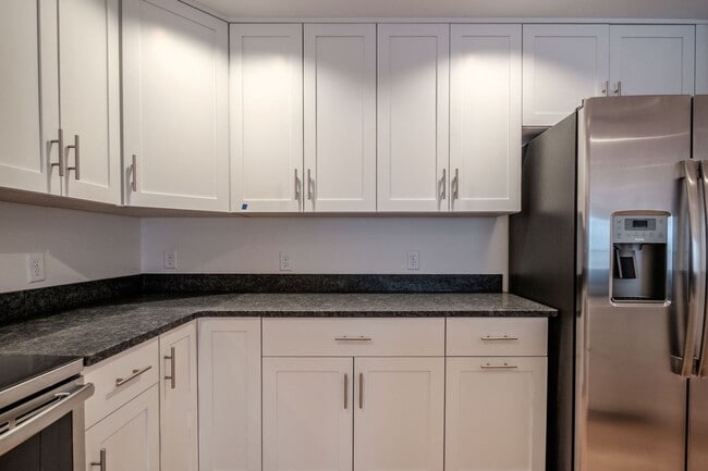 Building Photo - 2BR/2BA Old Port Condo Onsite Parking Available, Fitness Room and Elevator