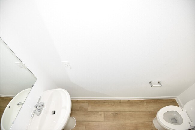 Building Photo - 15524 Leopard Lily Ln