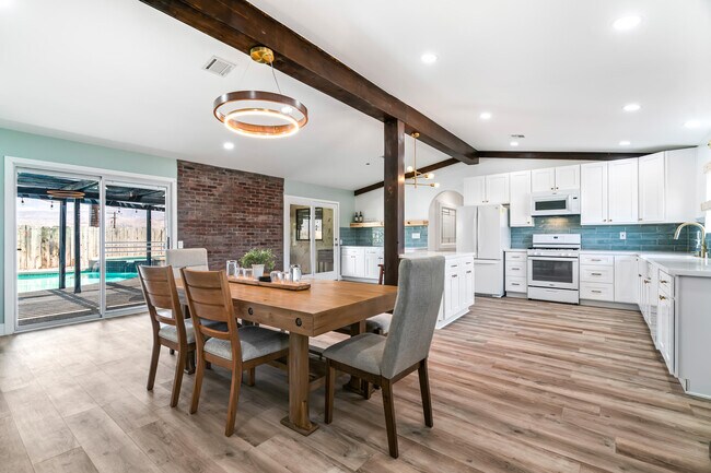Building Photo - 79990 Camelback Dr