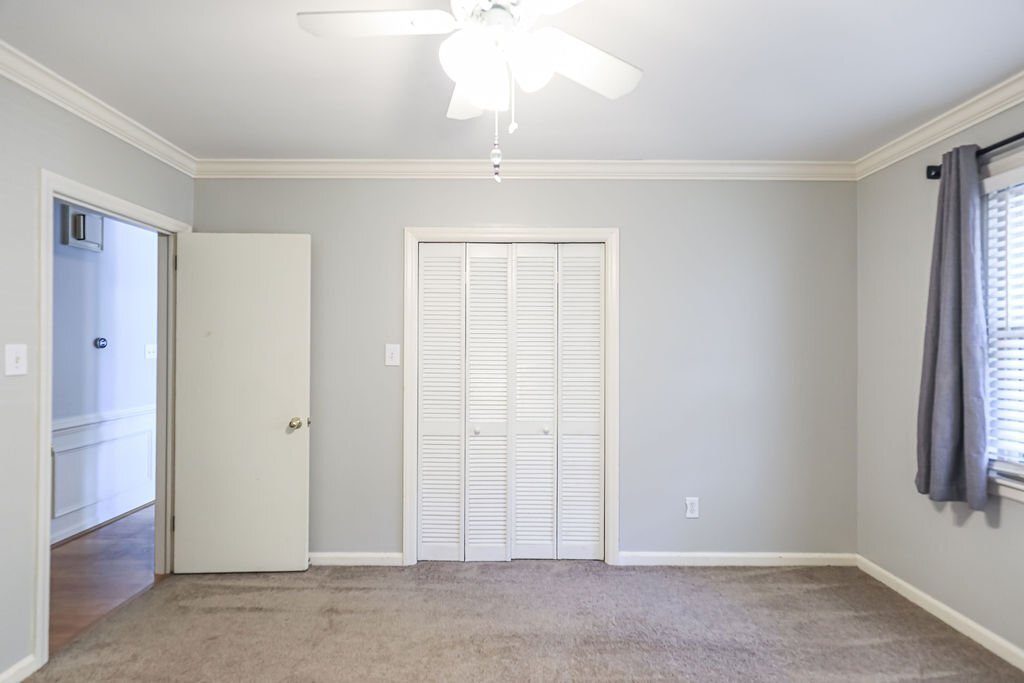 Building Photo - 5415 Speir St