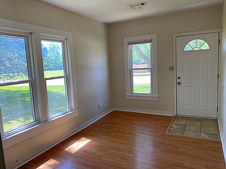 Building Photo - 1016 W Jefferson St