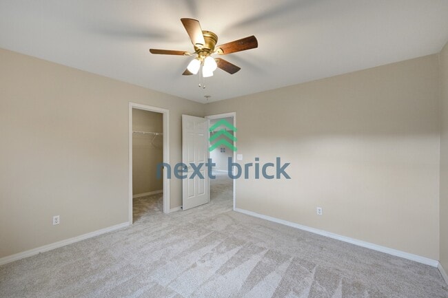 Building Photo - 4 Bed, 2.5 Bath | Spacious 2,460 Sq. Ft. Sammamish Home in a Top-Tier School District with Parks ...