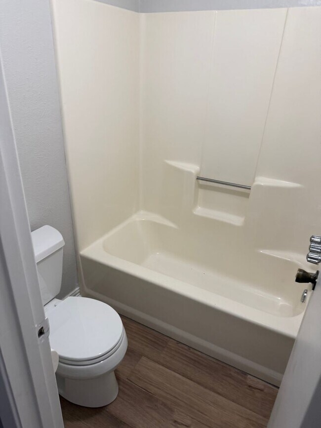 Building Photo - Beautiful 3 Bedroom home in Springhill ISD