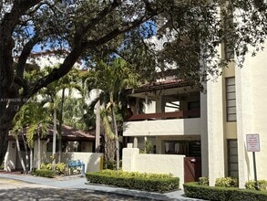 Building Photo - 9010 SW 125th Ave