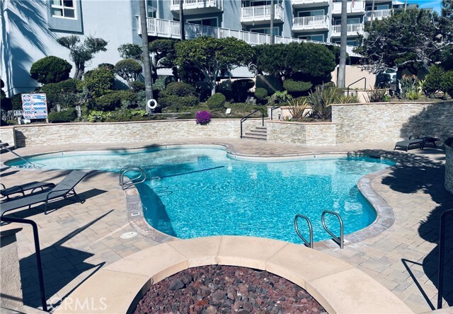 Building Photo - 640 The Village