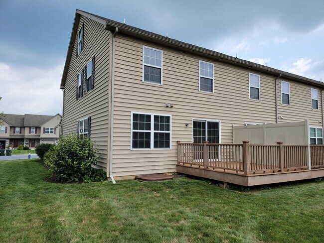 Building Photo - 137 Mount Olive Ln