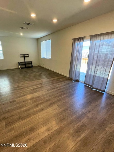 Building Photo - 8839 Wolf Moon Dr