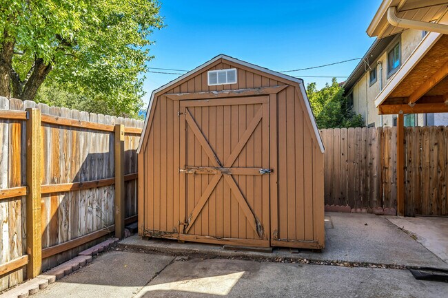 Building Photo - 8131 Viscounti Dr