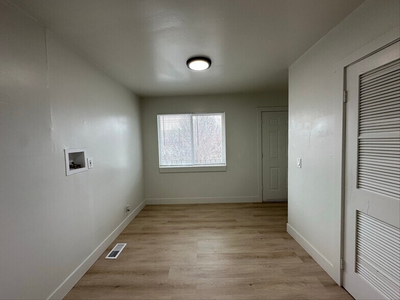 Building Photo - 1340 S 200 E