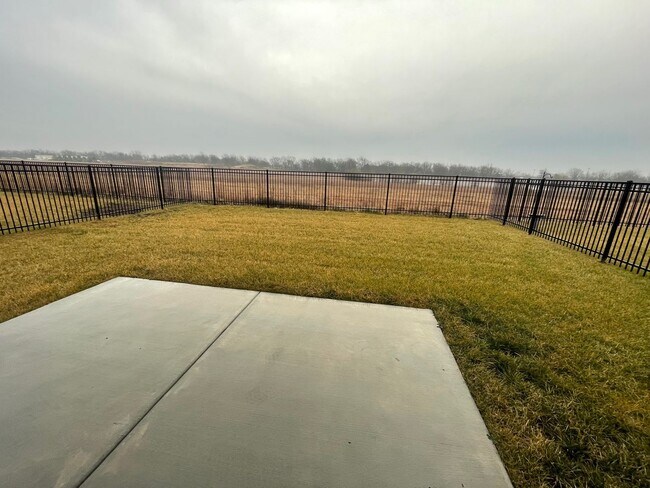 Building Photo - 16251/53 Ike Ct