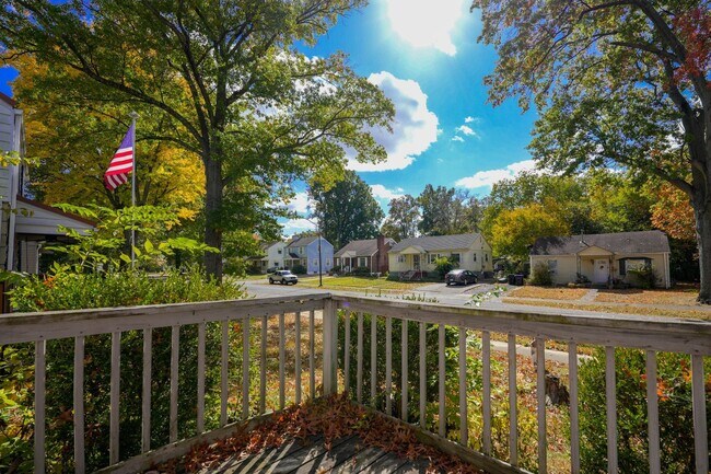 Building Photo - 2 br, 1 bath House - 127 S. ARBOR PARK